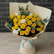 Букет цветов из:  Розы в Суслонгере