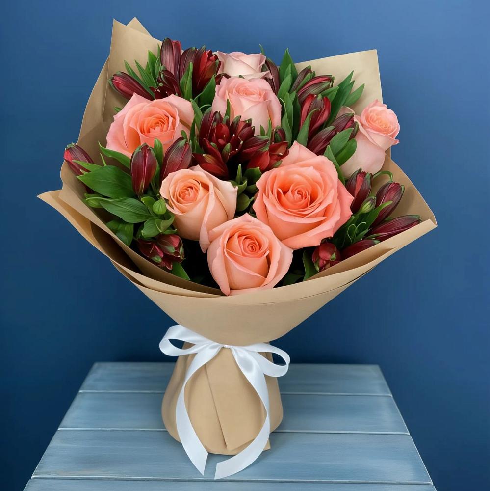 Букет цветов из: Розы и Альстромерии в Суслонгере