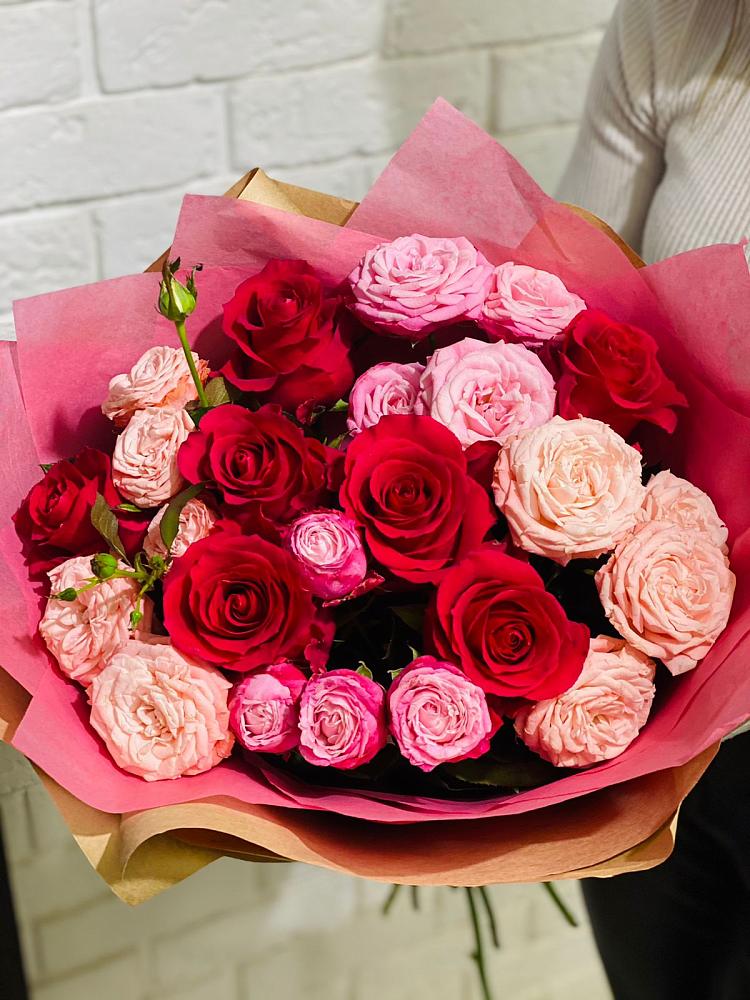 Букет цветов из: Розы в Суслонгере