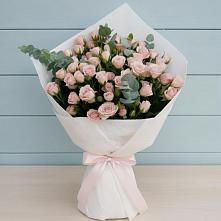 Букет цветов из:  Розы в Суслонгере
